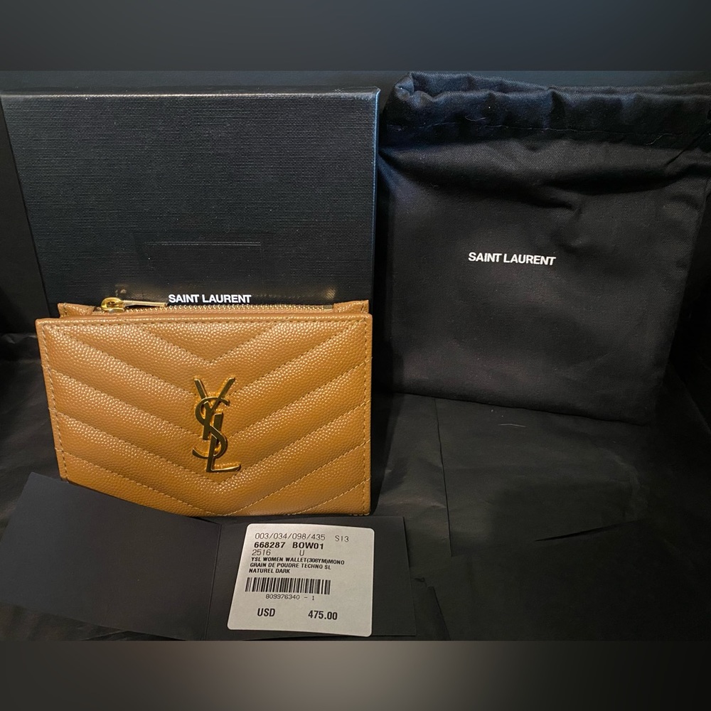 YSL CASSANDRE MATELASSÉ FRAGMENTS ZIPPED BI-FOLD IN GRAIN DE POUDRE TECHNO